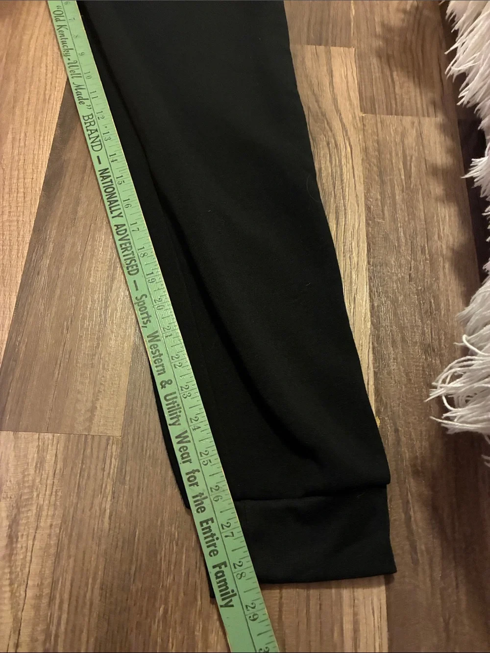 Men's Modern Black Slim Fit Joggers With Zipper Side Pockets- NWT